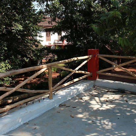 Cancio'S House Hotel Aldona Ngoại thất bức ảnh